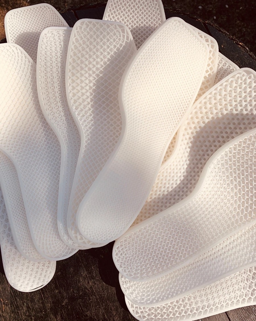 耶鲁大学报告：3D打印鞋减少48%的污染！超环保松鼠贝贝3D打印童鞋惊艳问世！
